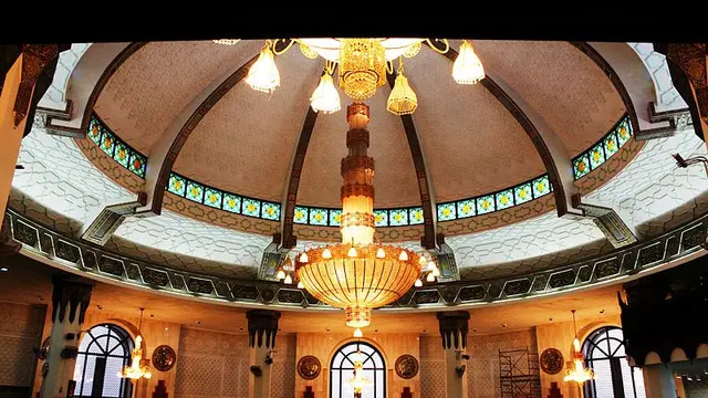 Inteorior Masjid Ar-Rahmah Jeddah
