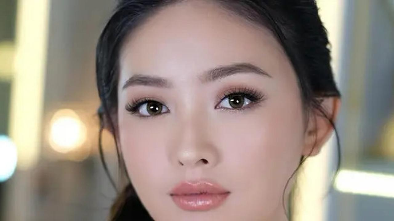 Pesona Kecantikan Natasha Wilona dengan Makeup Glam Natural, Digadang Bakal Jadi Tren Riasan Tahun 2025