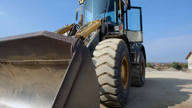 [Bintang] Bulldozer.