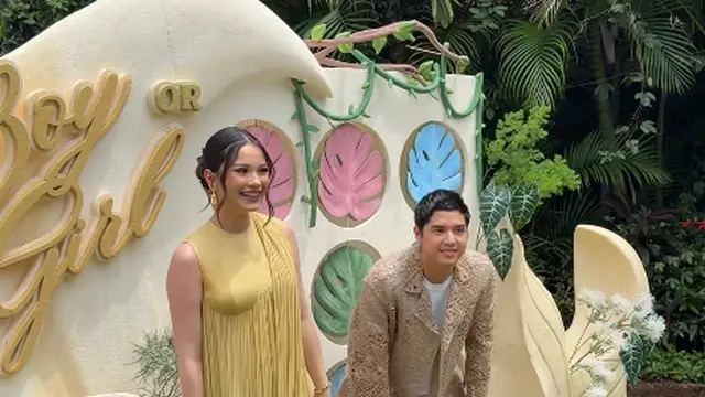 Gaya Serasi Al Ghazali dan Alyssa Daguise dalam Busana Earth Tone dari Sapto Djojokartiko di Momen Gender Reveal