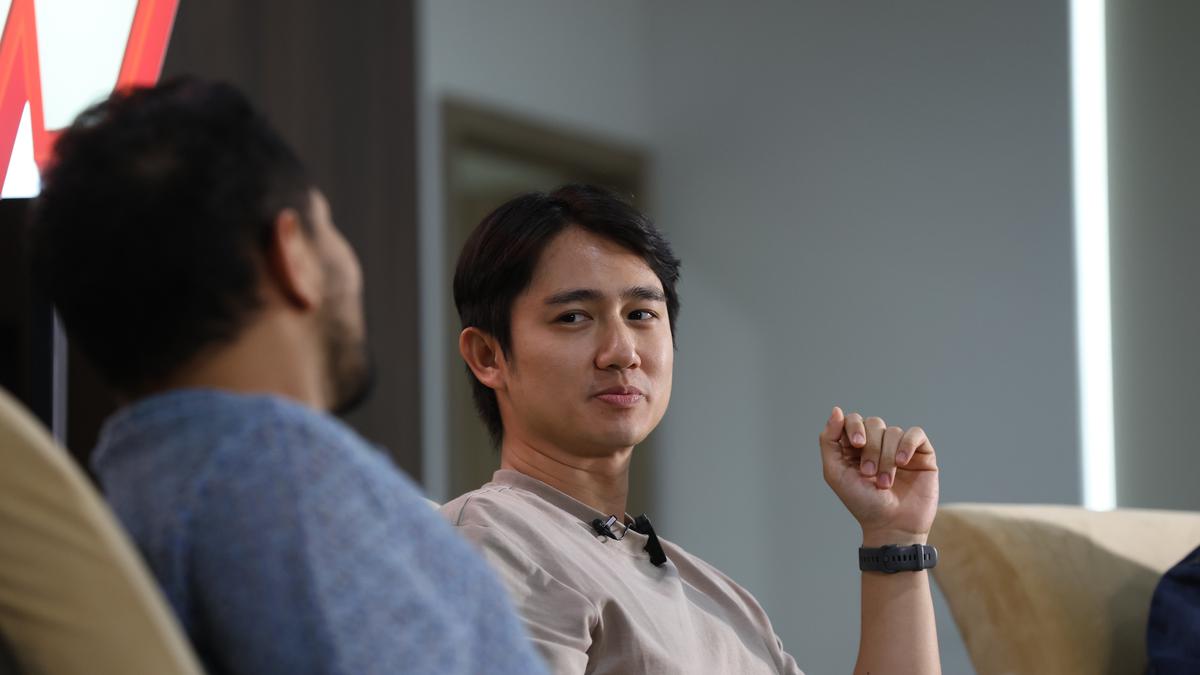 Cerita Kenny Austin Syuting Film Si Paling Aktor: Siang Ikut Casting, Sore Langsung Diterima