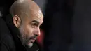 Ekspresi pelatih Manchester City, Pep Guardiola saat menyaksikan timnya melawan AFC Bournemouth pada lanjutan Premier League di Vitality Stadium, Bournemouth, (13/2/2017). Manchester City menang 2-0. (Andrew Matthews/PA via AP)