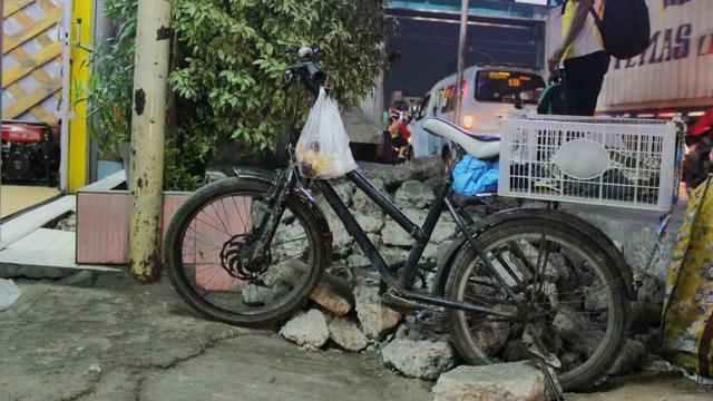 Sepeda Pedagang Cermin