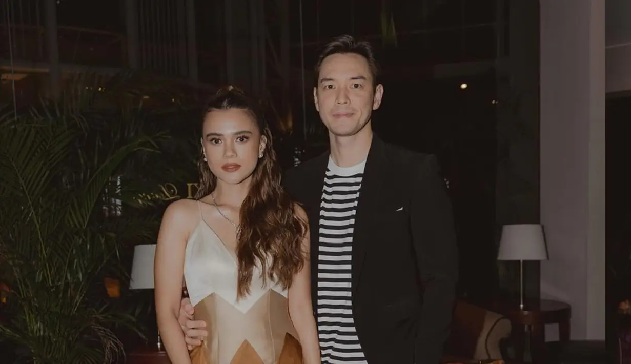 Istrinya perdana bintangi film horor, Anthony Xie memberi dukungan penuh untuk Audi Marissa. Sejak resmi menikah dan jadi ibu, Audi Marissa baru bintangi satu sinetron yaitu di tahun 2022. 2024, Audi Marissa sapa penggemarnya yang sudah rindu dengan karyanya. Meski baru pertama kali bintangi film horor, artis berusia 28 tahun ini langsung dipercaya jadi pemeran utamanya. (Liputan6.com/IG/@audimarissa)