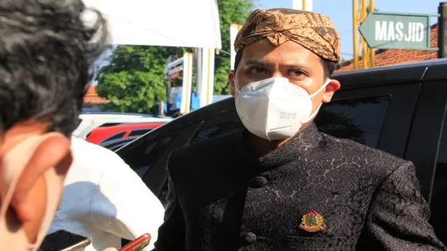 Luqman Zulkaedin Penerus Tahta Sultan Sepuh ke XV Keraton Kasepuhan Cirebon