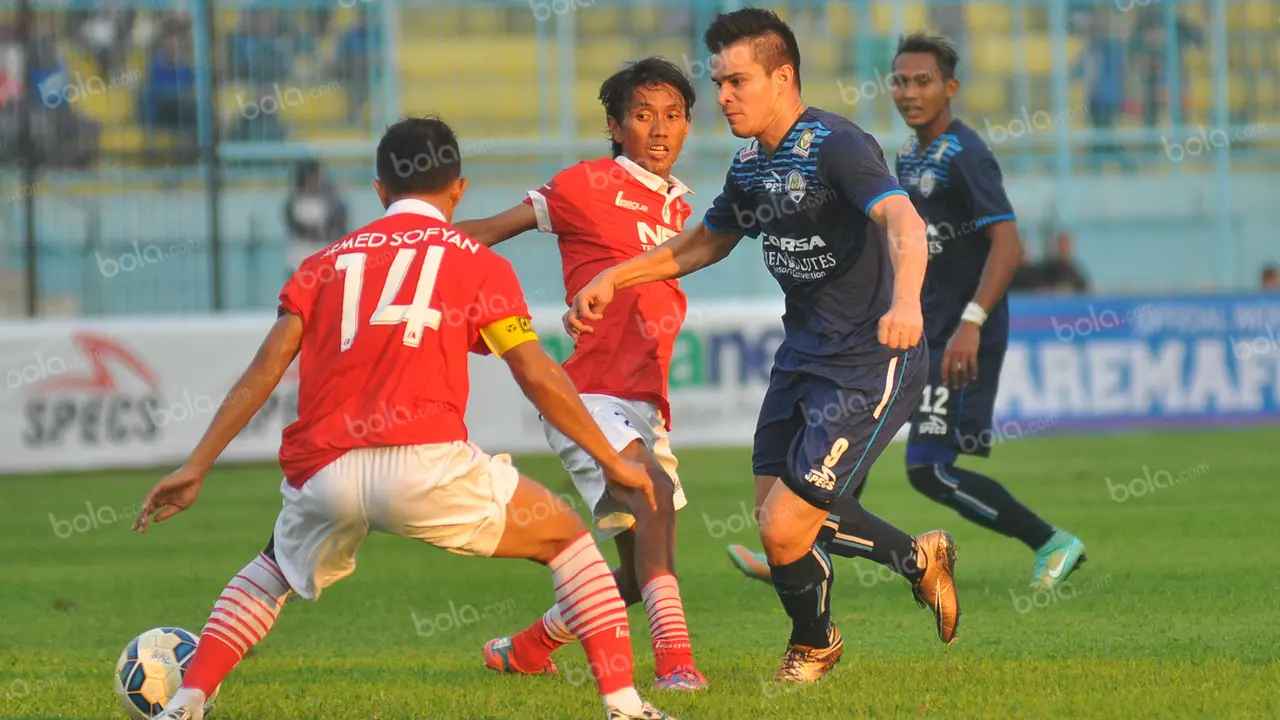 Gustavo Giron Arema Cronus