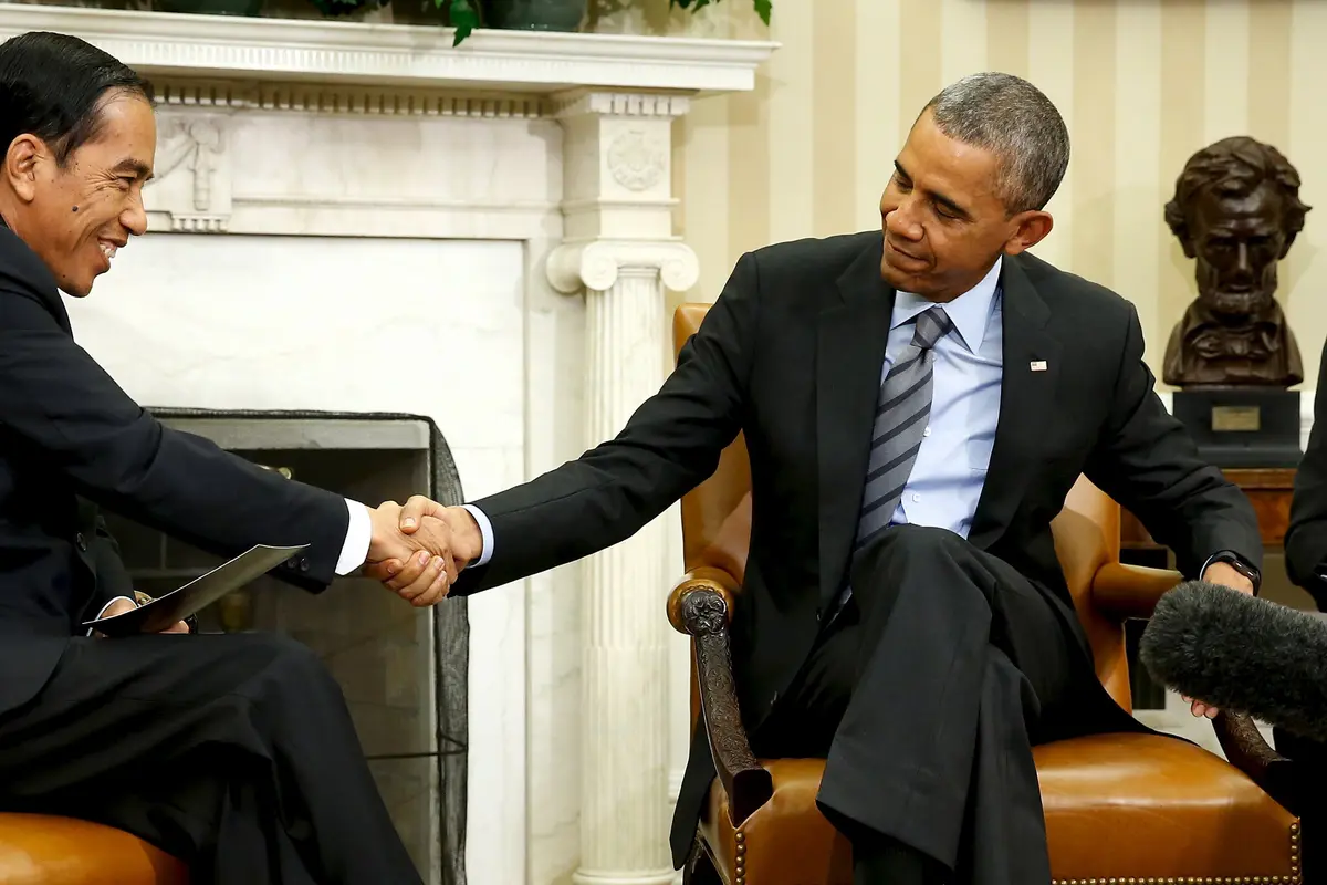 20151026-Begini Suasana Akrab Saat Jokowi dan Obama Bertemu-Amerika