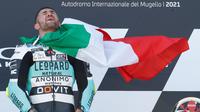 Pembalap Leopard Racing, Dennis Foggia, berhasil meraih podium juara dalam balapan Moto3 Italia di Sirkuit Mugello, Minggu (30/5/2021) sore WIB. (AP Photo/Antonio Calanni)