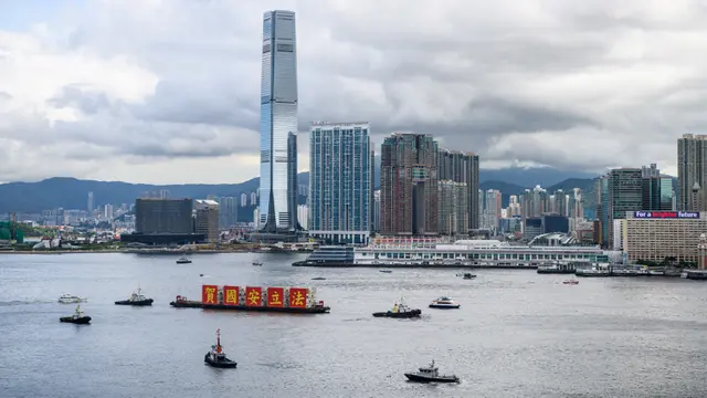 FOTO: 23 Tahun Penyerahan Hong Kong dari Inggris ke China