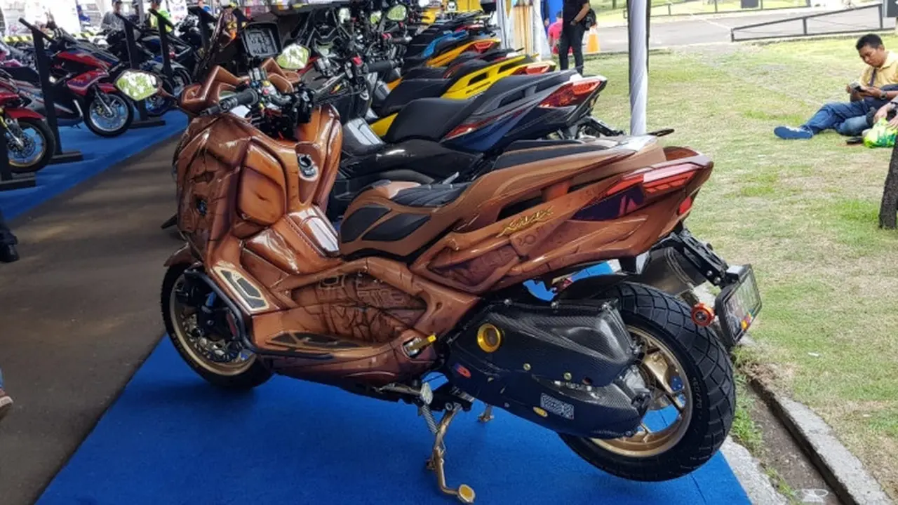 Yamaha Xmax di CutoMaxi