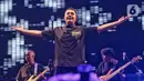 Sejumlah hits andalan Tulus menghangatkan suasana malam akhir pekan di KapanLagi Buka Bareng BRI Festival 2025. (Liputan6.com/Angga Yuniar)