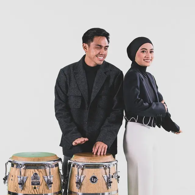 6 Artis Ini Menikah dengan Teman Sekolah, Definisi Sahabat Jadi Cinta
