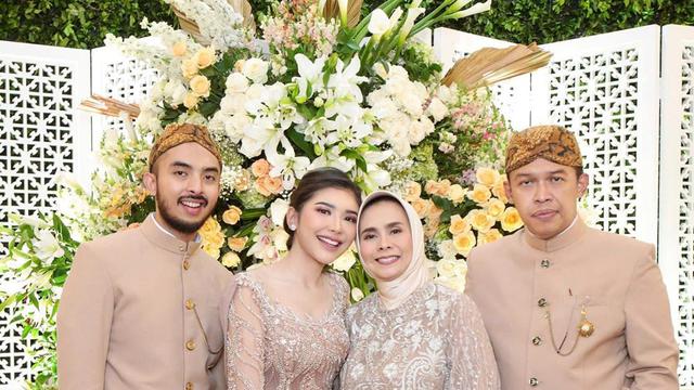 momen prosesi siraman dan sungkeman dari selebgram cantik Rica Andriani