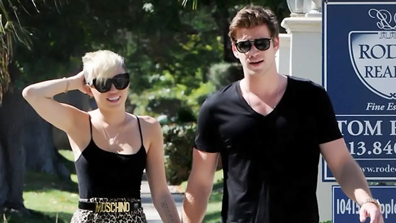 miley-liam-131115b.jpg
