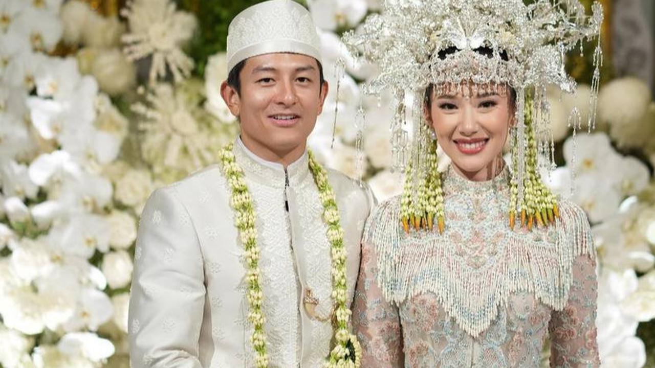 Potret Pernikahan Rio Haryanto dengan Athina Keponakan Sandiaga Uno, Mewah dan Kental Nuansa Adat Betawi