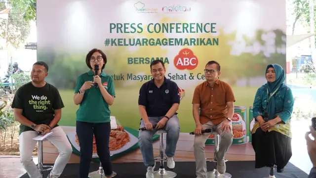 Konferensi Pers Parent Session #KeluargaGemarIkanBersamaABC & Peluncuran Serial Edukasi Masyarakat Bersama ABC, Lenteng Agung, Jakarta Selatan, Kamis, 19 Oktober 2023.