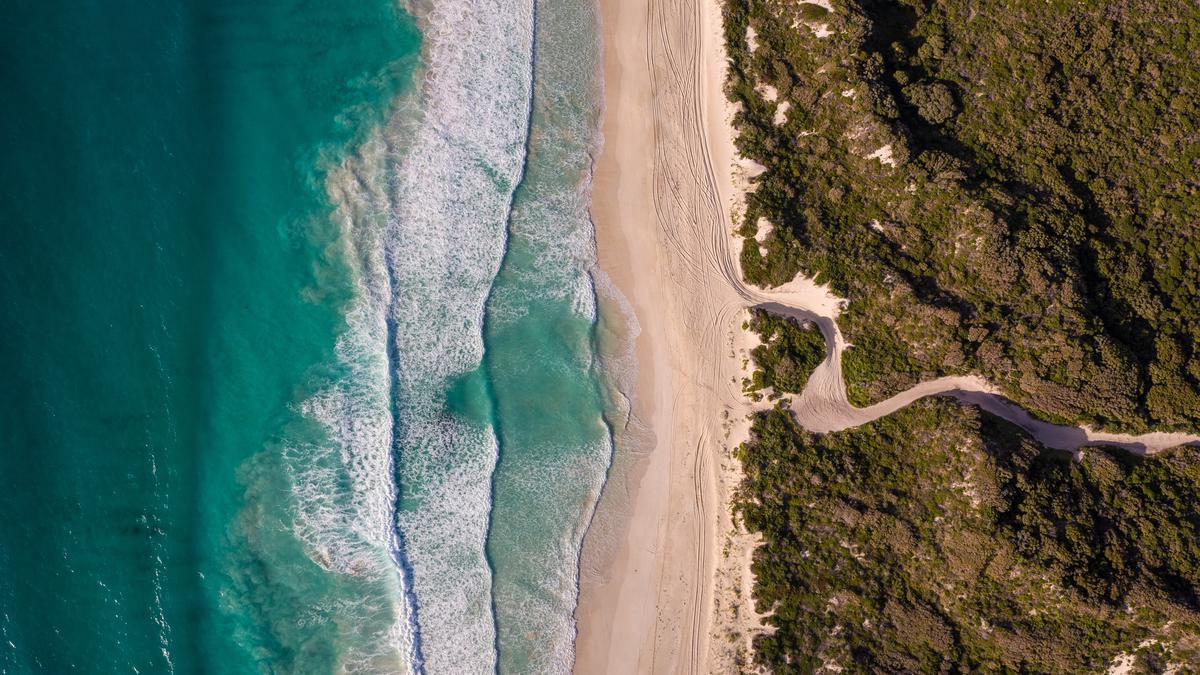 5 Pantai Hidden Gem di Australia Barat yang Wajib Masuk List Liburanmu