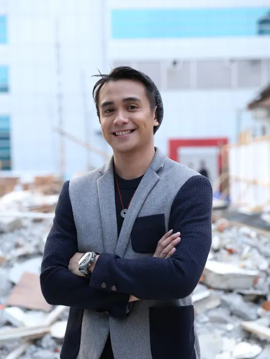 Selain baik hati, kekasih Ajun tersebut juga sayang pada orangtua Ajun. (Andy Masela/Bintang.com)