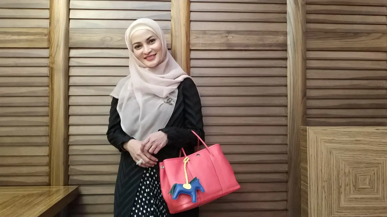 Irresistible Bazaar branded fashion