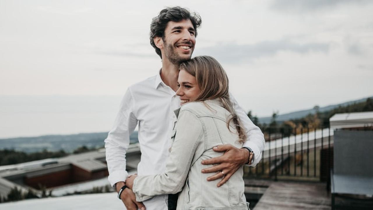 Tebak-tebakan Bikin Baper, 40 Gombalan Romantis yang Menghangatkan Hati