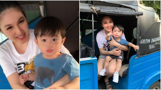 7 Potret Sederhana Raphael Moeis dan Sandra Dewi Naik Bajaj