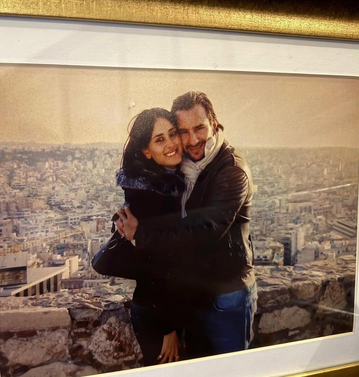 Potret Mesra Saif Ali Khan dan Kareena Kapoor, Artis Bollywood yang Terkena Insiden Penusukan