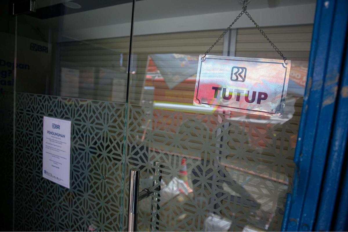 Suasana Glodok Plaza pascakebakaran dahsyat