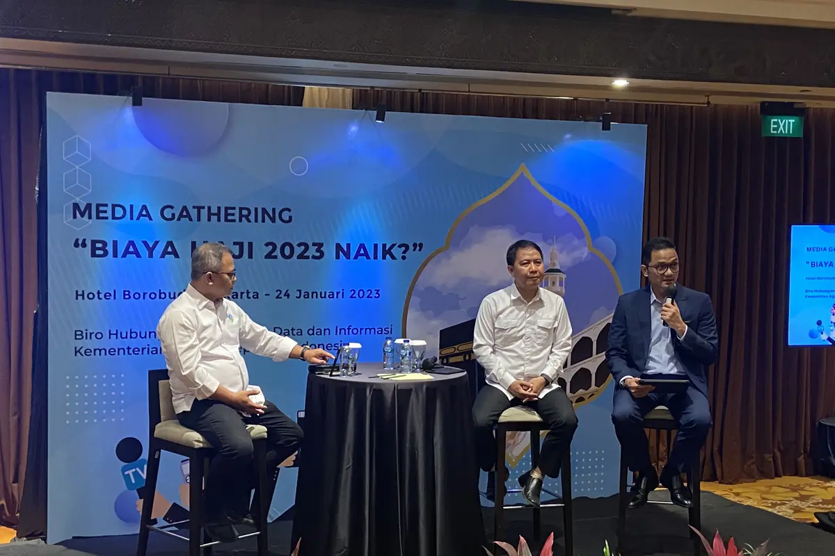 Dirjen Penyelenggaraan Haji dan Umrah, Hilman Latief berbicara dalam diskusi bertema Biaya Haji 2023 Naik? di Hotel Borobudur Jakarta, Selasa (24/1/2023).