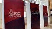 Acara pembukaan Indonesia Net Zero Summit 2022 yang digagas oleh Kadin Indonesia dalam rangkaian acara B20 Summit di Bali Nusa Dua Convention Center, Nusa Dua, Bali pada Jumat (11/11/2022). (Liputan6/Benedikta Miranti)