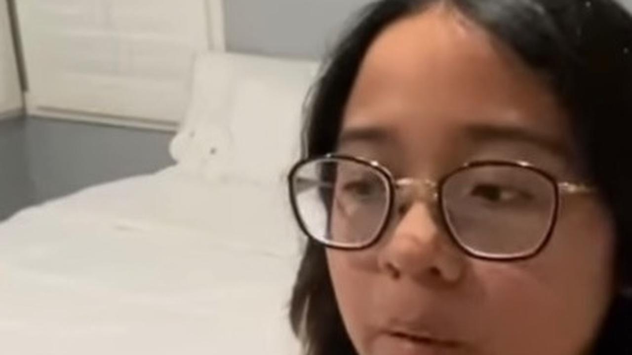 8 Potret Kamar Cinta Kuya di Amerika, Minimalis Serba Putih dan Rapi