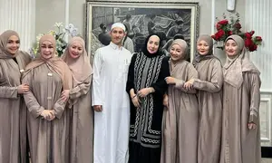 Rieta Amilia dan geng artis peringati Nisfu Syaban. [IG: @rieta_amilia]