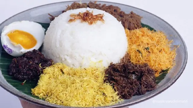 Nasi krawu khas Gresik Jawa Timur. (Liputan6.com/ ist)