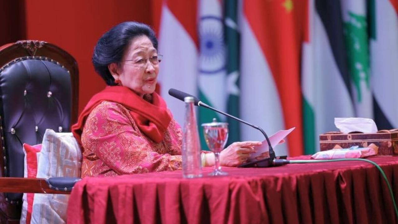Tahukah Anda? Megawati Ziarah Makam Bung Karno dan Buka Seminar Peringatan 70 Tahun KAA di Blitar