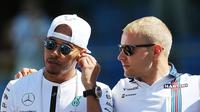 Valtteri Bottas yakin bisa bekerja sama dengan rekan setimnya, Lewis Hamilton, setelah resmi meneken kontrak dengan Mercedes. (Motorsport)