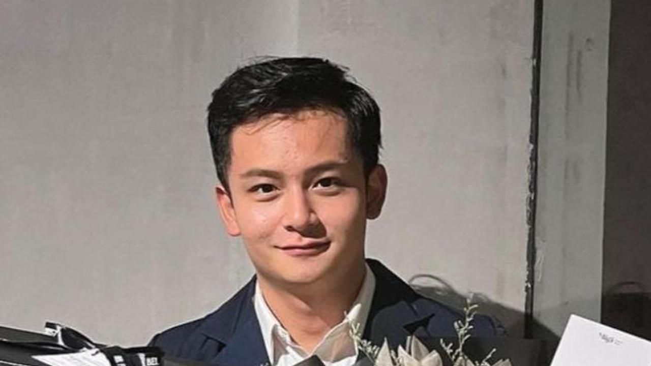 Momen Randy Martin Lulus Sidang Skripsi dengan Nilai Sempurna, Banjir Pujian