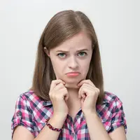 Ilustrasi double chin/copyright shutterstock/aldarinho