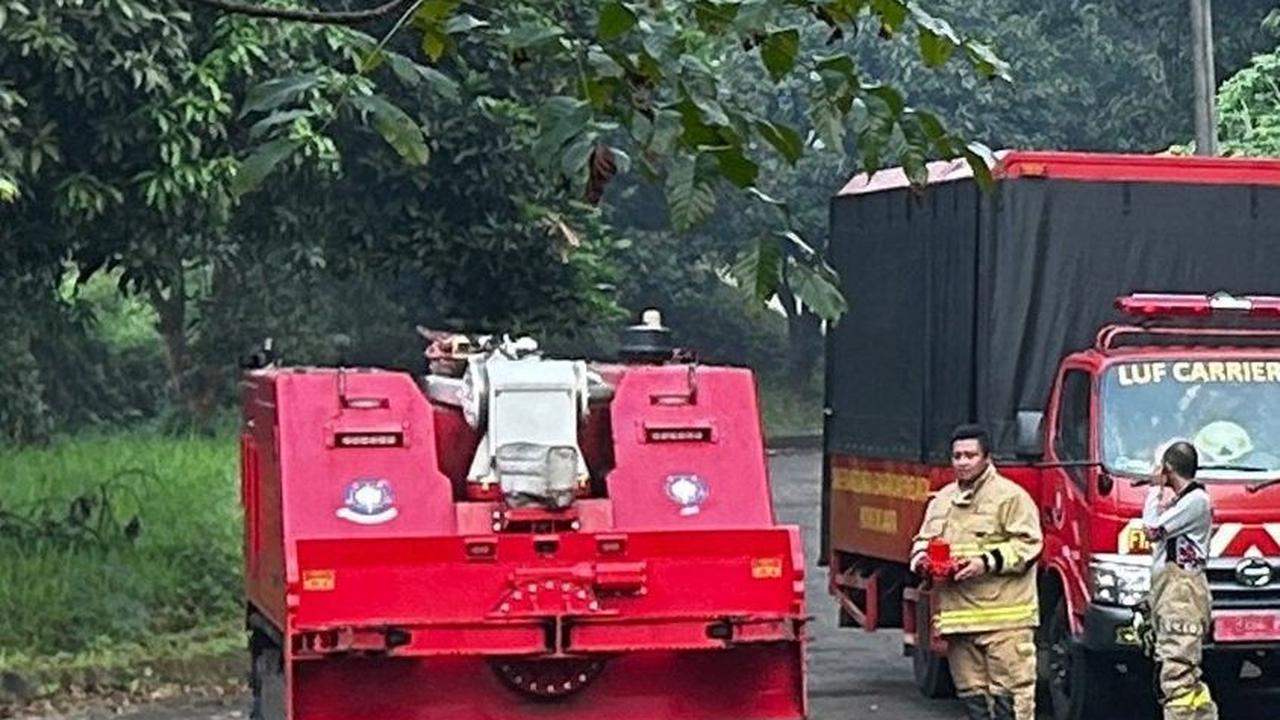 Dengan dilengkapi teknologi canggih, mobil robot ini dapat bekerja melalui kendali remote kontrol. Foto: Bagus SARAGIH / AFP<br>