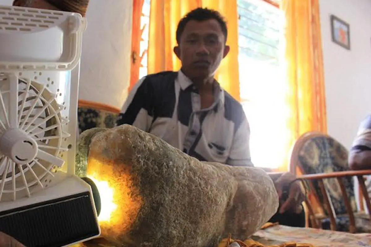 Batu Nisan