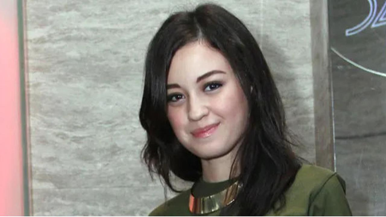 Hadiri Resepsi Luna Maya - Maxime Bouttier, Kimberly Rider Akui Pertama Kali Kondangan Sendiri 'Pakai Bajunya Mama Aku