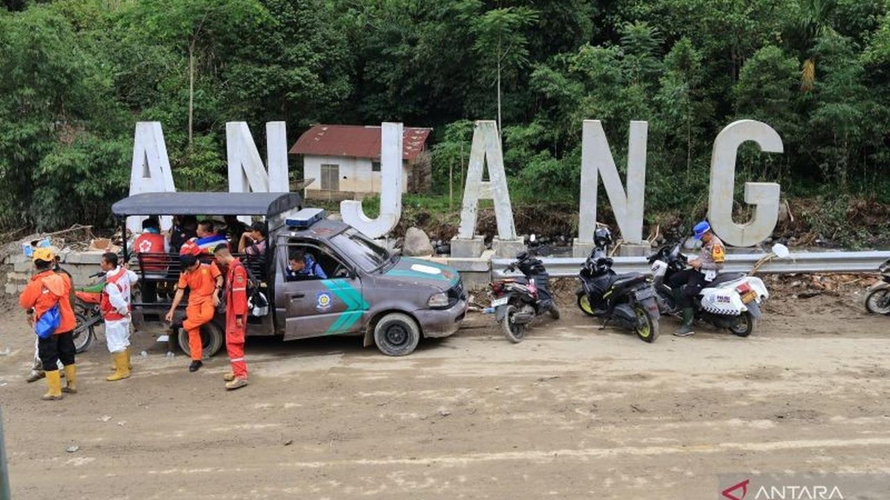 Dua Personel Polda Riau Terseret Banjir Bandang Sumbar, Kapolres Padang Panjang Konfirmasi
