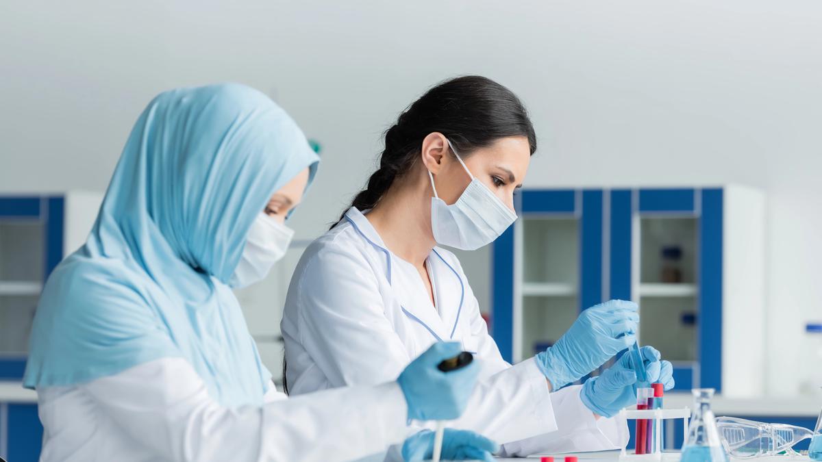 Forum Kesehatan Genomik Inggris–Indonesia 2025 Resmi Usai: Babak Baru Kolaborasi untuk Masa Depan Kesehatan Global