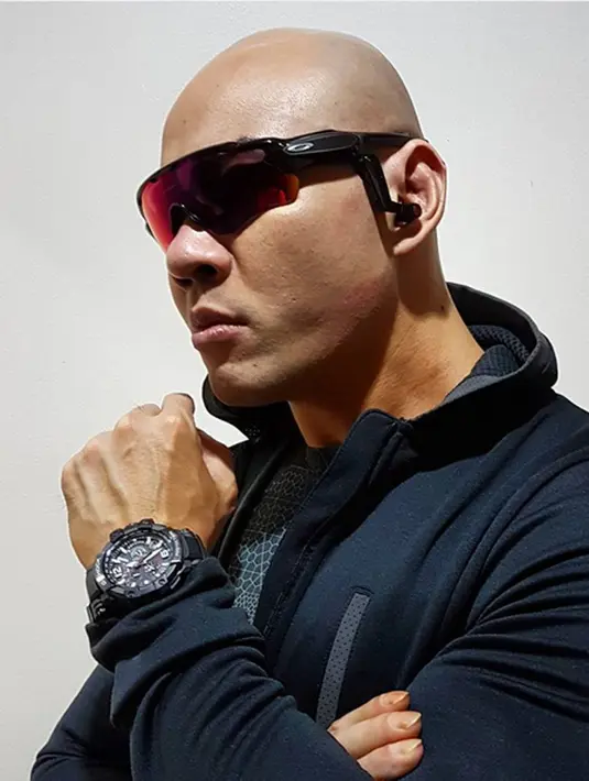 "Balik lagi bahwa saya pekerja profesional yang melakukan pekerjaan saya, saya gak ngarang cerita. Pekerjaan saya sebagai host mewawancarai orang yang punya fakta tertentu, kebetulan Kiswinar diundang ke acara saya," lanjut Deddy. (Instagram)