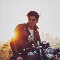 14 Cowok Kece dari Australia Ini Bakal Bikin Kamu Deg-Degan