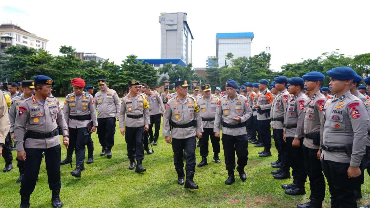 Tanggap Darurat, Wakapolri Berangkatkan 1.500 Personel Polri ke Aceh, Sumut, dan Sumbar