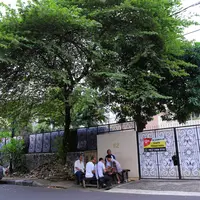 Sosok Irwan Yusuf yang tak lain adalah ayahanda dari Marshanda kini tengah menjadi sorotan para media. Kisah haru pertemuan Marshanda dan Irwan Yusuf begitu mengundang perhatian dari masyarakat. (Adrian Putra/Bintang.com)