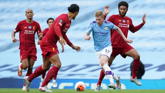 Manchester City Bungkam Liverpool 4-0