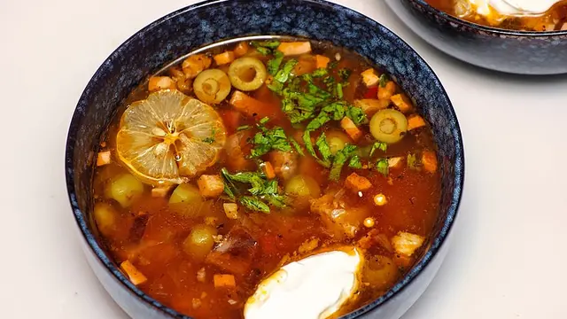 Makanan Khas Rusia Solyanka