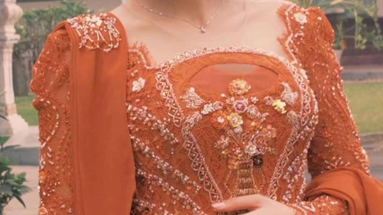 6 Potret Leticia Joseph Putri Sheila Marcia Pakai Kebaya dan Sanggul Jawa, Bikin Pangling