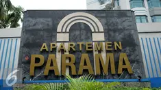 Apartemen Parama yang berada di Cilandak ternyata bermasalah, Jakarta, Selasa (16/8). Apartemen itu telah disegel sejak tanggal 14 Maret 2016 karena tidak memiliki Sertifikat Layak Fungsi (SLF). (Liputan6.com/Gempur M Surya)