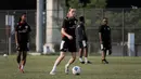 <p>Pemain Timnas Indonesia, Isa Guusje Warps melakukan latihan jelang laga Kualifikasi Piala Asia 2026 yang berlangsung di lapangan latih Jakarta International Stadium (JIS), Jakrata Utara, Jumat (20/06/2025). (Bola.com/Bagaskara Lazuardi)</p>